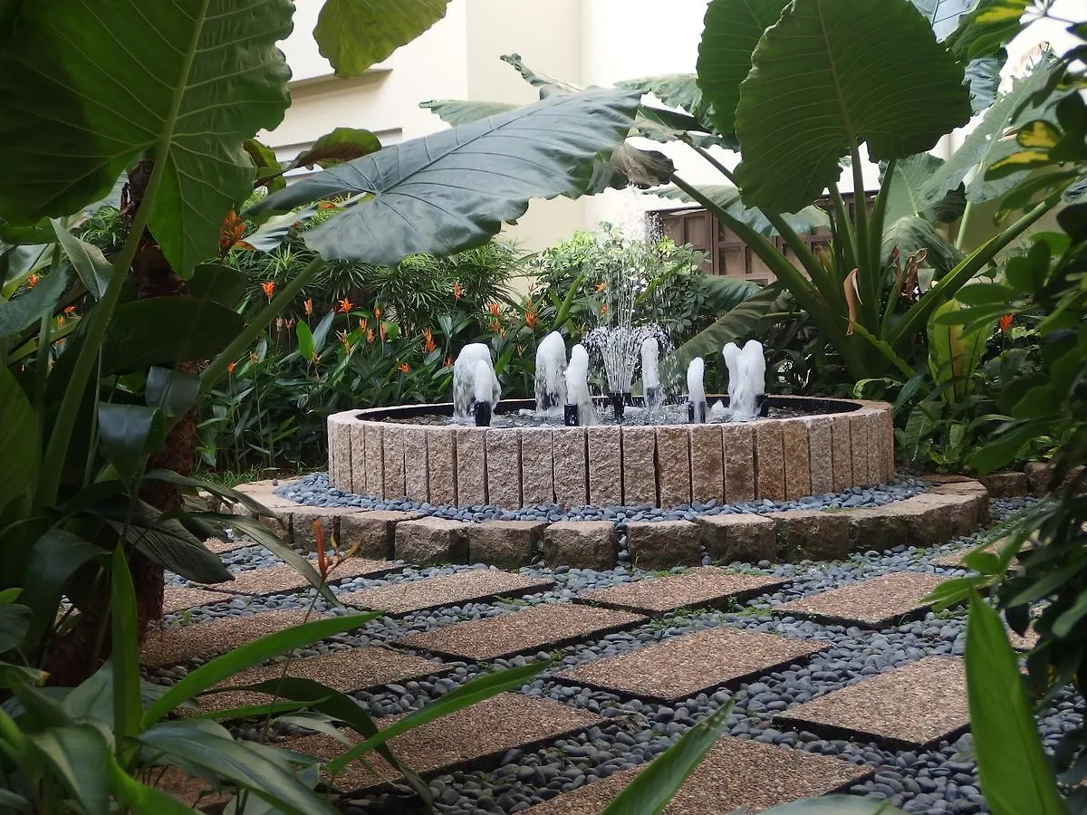 Alocassia Serviced Apartments Singapore Aparthotel